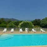 Riviera Apartahotel