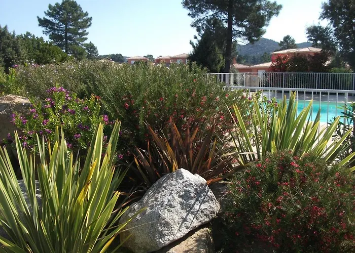 Riviera Hotel apartamentowy 3*