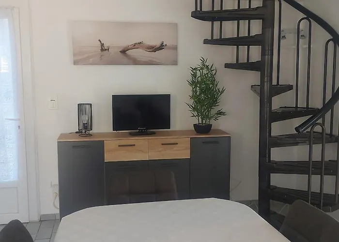 Hotel apartamentowy Riviera 3*