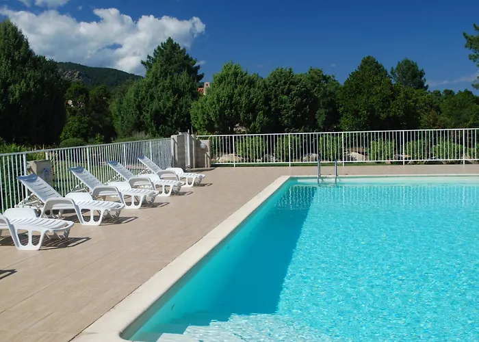 Riviera Hotel apartamentowy 3*